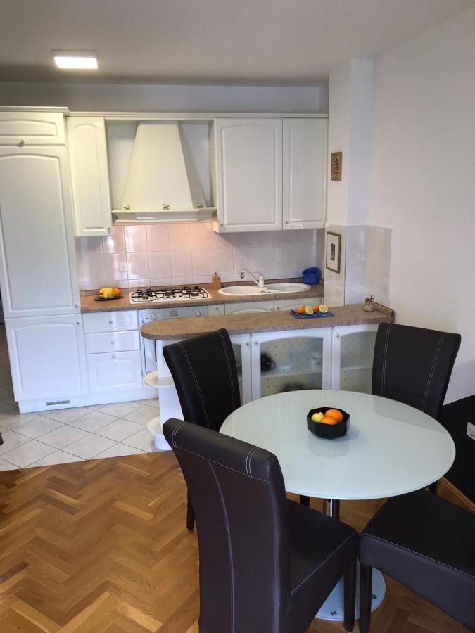 Apartman Jumic Malinska Exterior foto