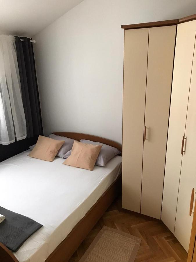 Apartman Jumic Malinska Exterior foto